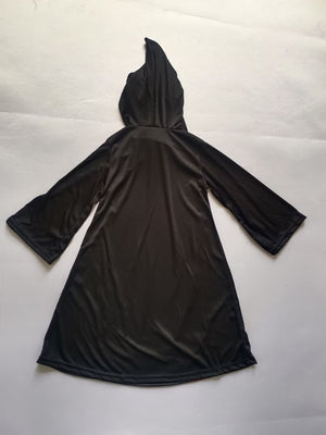 Girls printed hooded robe dress with digitally printed bow and scarf patterns. Cartoon animal prints decorate the hem. Great for Halloween, carnivals, holiday parties and stage performances.