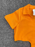 Kids orange inmate costume set includes knotted short-sleeve shirt and elastic cuff long pants. Printed letter details, great for Halloween parties, themed role-play and carnival dress-up.