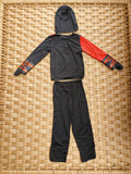 Boys' Dragon Pattern Martial Arts Costume (Hat & Belt Included): 1 digitally printed top with red-black contrast design, 1 black long pants and 1 hood. Boys ninja outfit for Halloween, masquerades, carnivals and various festival dress-up events.