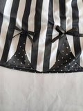 Girls' Clown Black Dress Set: a Black And White Striped Color-Block Dress + 1 Headpiece, Featuring Pom-Poms on The Front And an Elastic Waist Design, Suitable for Halloween And Other Festive Occasions